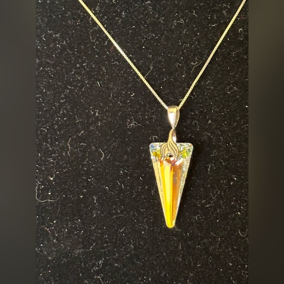 403. Spike Aurora Borealis pendant w/ 18” Sterling Silver Chain - Picture 3 of 6